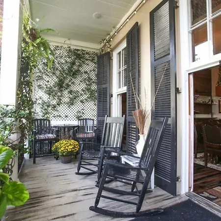 Fleur De Lis Mansion-2